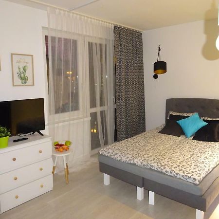 Apartament Nikola Warsaw Luaran gambar